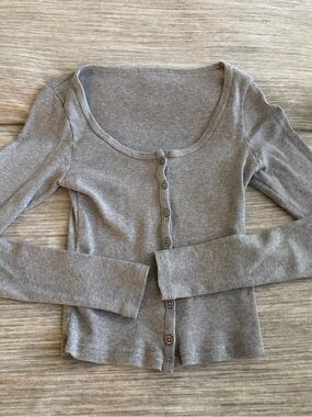 Brandy Melville Ribbed Sweater